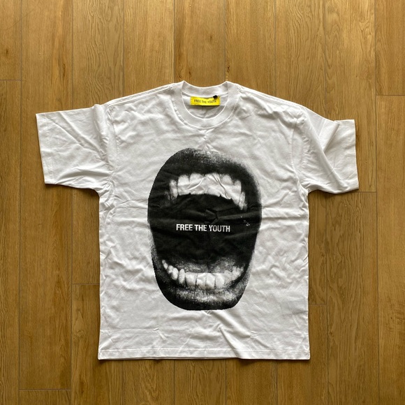 Free the Youth Men’s Tee Size XL (Brand New) - Picture 1 of 2
